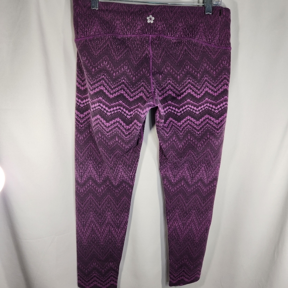 Tuff Athletics Purple Wavy Pattern Athletic Leggings w/Zipper Pocket Size Large - Picture 4 of 9